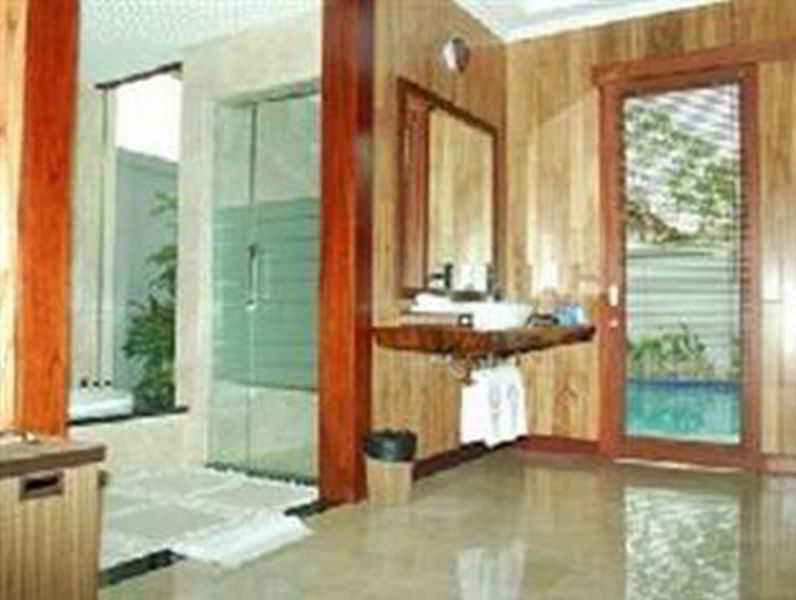 Wyndham Garden Kuta Beach Bali Exterior foto